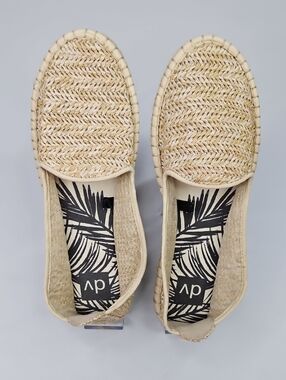 DV by Dolce Vita Natural Beige Woven Slip-Ons Size 10